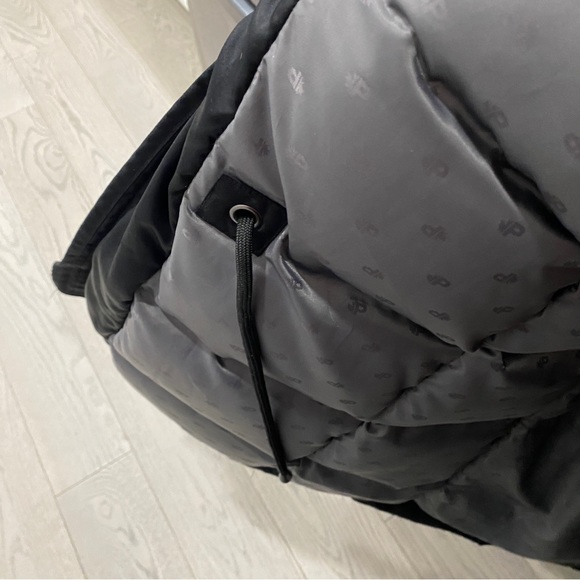 MEN'S PARKA LIGHTLY WORN W/ FUR TRIM 9/10 - Picture 8 of 10